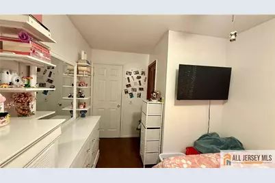 [Address not provided], Woodbridge Township, NJ 07095 - Photo 13