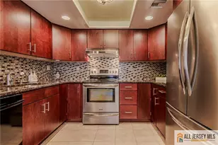 30 Larch Plaza, Monroe Township, NJ 08831 - Photo 5