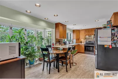 267 Friendship Road, South Brunswick Township, NJ 08512 - Photo 9
