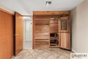 15 Moraine Rd, Edison, NJ 08820 - Photo 43