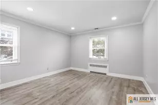 45 Foyer St, Edison, NJ 08817 - Photo 17