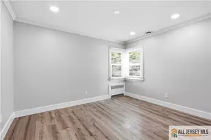 45 Foyer St, Edison, NJ 08817 - Photo 11