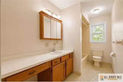66 Edison Avenue, Edison, NJ 08820 - Photo 17