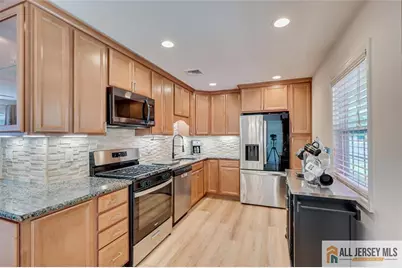 4 Halsey Road, South Brunswick Township, NJ 08824 - Photo 9