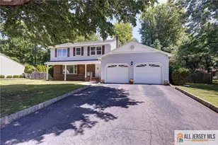 32 Ellmyer Rd, Edison, NJ 08820 - Photo 3