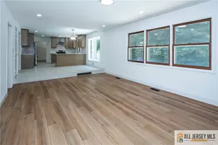 32 Ellmyer Rd, Edison, NJ 08820 - Photo 17