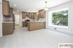 32 Ellmyer Rd, Edison, NJ 08820 - Photo 11