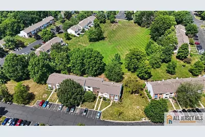 55 Pear Tree Lane, Franklin Township, NJ 08823 - Photo 19