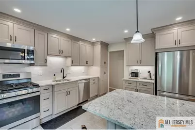 6 Paul Avenue, South Brunswick Township, NJ 08824 - Photo 9