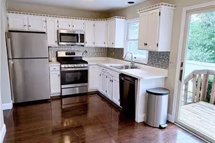 86 Wilton Ave NE, Middlesex, NJ 08846 - Photo 3