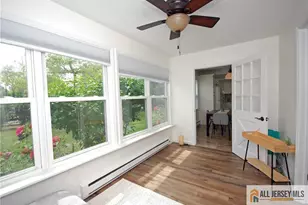 264 Middlebury Ln, Monroe Township, NJ 08831 - Photo 13