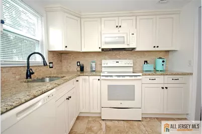 264 Middlebury Lane #A, Monroe Township, NJ 08831 - Photo 7