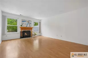 282 Kraemer Ct, East Brunswick Township, NJ 08816 - Photo 5