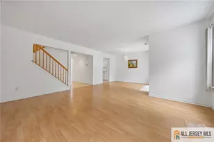 282 Kraemer Ct, East Brunswick Township, NJ 08816 - Photo 7