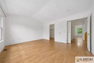 282 Kraemer Ct, East Brunswick Township, NJ 08816 - Photo 23