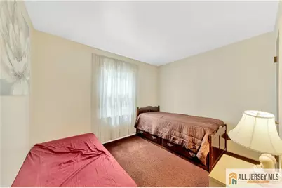 6 Sherry Court, Edison, NJ 08820 - Photo 17