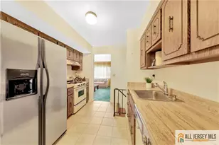 6 Sherry Ct, Edison, NJ 08820 - Photo 11