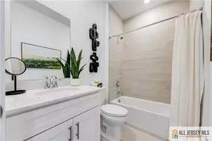 8 Galerie Ct, Monroe Township, NJ 08831 - Photo 21