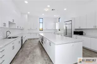 8 Galerie Ct, Monroe Township, NJ 08831 - Photo 51