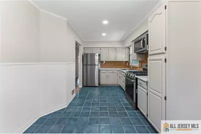 103 1st Avenue #2, Port Reading, NJ 07064 - Photo 9
