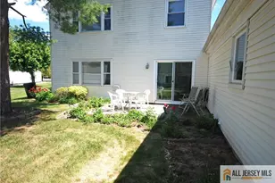 220 Manchester Ln, Monroe Township, NJ 08831 - Photo 7