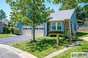 32 John Adams Ct, Monroe Township, NJ 08831 - Photo 3