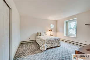8 Dov Pl, South Brunswick Township, NJ 08824 - Photo 11