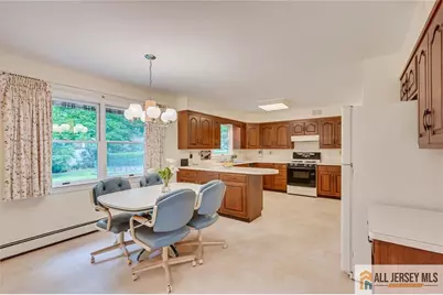 8 Dov Place, South Brunswick Township, NJ 08824 - Photo 5