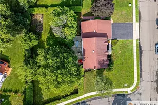 8 Dov Pl, South Brunswick Township, NJ 08824 - Photo 21