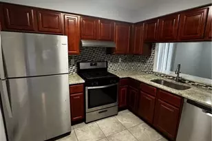 103 Woodbridge Common, Iselin, NJ 08830 - Photo 3