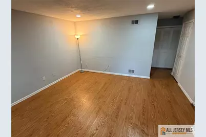 103 Woodbridge Common #103, Iselin, NJ 08830 - Photo 3
