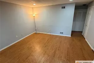 103 Woodbridge Common, Iselin, NJ 08830 - Photo 3