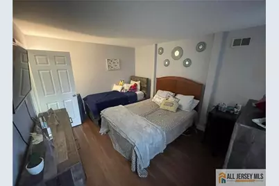 103 Woodbridge Common #103, Iselin, NJ 08830 - Photo 5