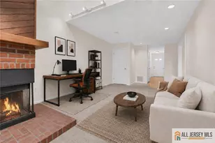 44 Hickory Ct, Jamesburg, NJ 08831 - Photo 5