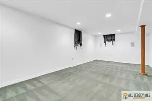 44 Hickory Ct, Jamesburg, NJ 08831 - Photo 29