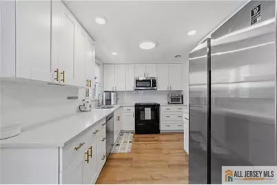 271 Old Nassau Road, Monroe Township, NJ 08831 - Photo 11