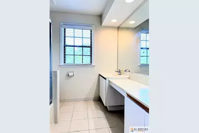 1211 Woodhaven Drive #1211, Edison, NJ 08817 - Photo 9