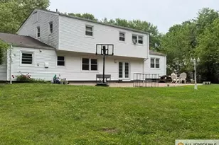 13 Greenwich Rd, Edison, NJ 08820 - Photo 21