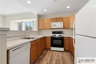 358 Rector St, Perth Amboy, NJ 08861 - Photo 3