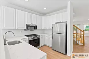 47 Lambiance Ct, Highland Park, NJ 08904 - Photo 17