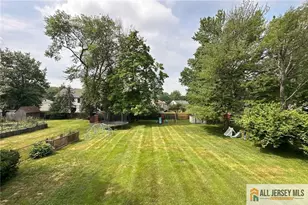 2025 Oak Tree Rd, Edison, NJ 08820 - Photo 25