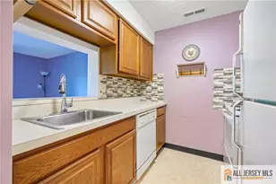 1308 Ravens Crest Dr, Plainsboro Township, NJ 08536 - Photo 9