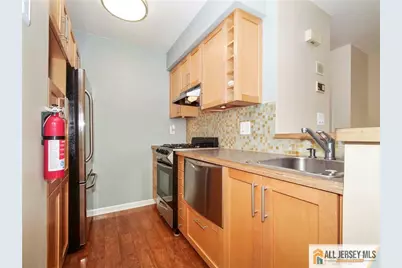 39 Lear Court, East Brunswick Township, NJ 08816 - Photo 5