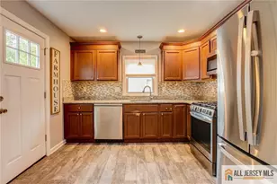 27 5th St, Sayreville, NJ 08872 - Photo 11