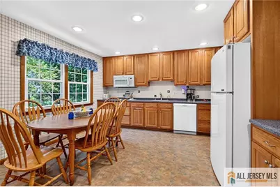 20 Kevin Road, East Brunswick Township, NJ 08816 - Photo 9