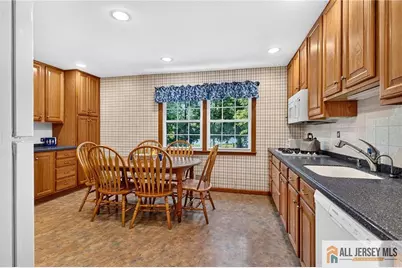 20 Kevin Road, East Brunswick Township, NJ 08816 - Photo 13
