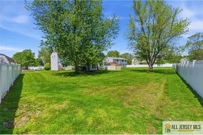 10 Helen Court, Piscataway Township, NJ 08854 - Photo 33