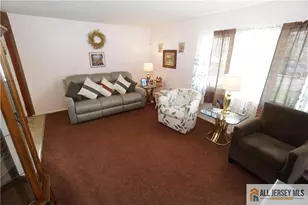 22 Lowell St, Iselin, NJ 08830 - Photo 5