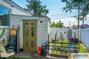 89 Whitman St, Carteret, NJ 07008 - Photo 45