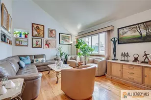 89 Whitman St, Carteret, NJ 07008 - Photo 7